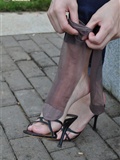 The mood is full of autumn. Grey Stephanie high definition silk feet(3)